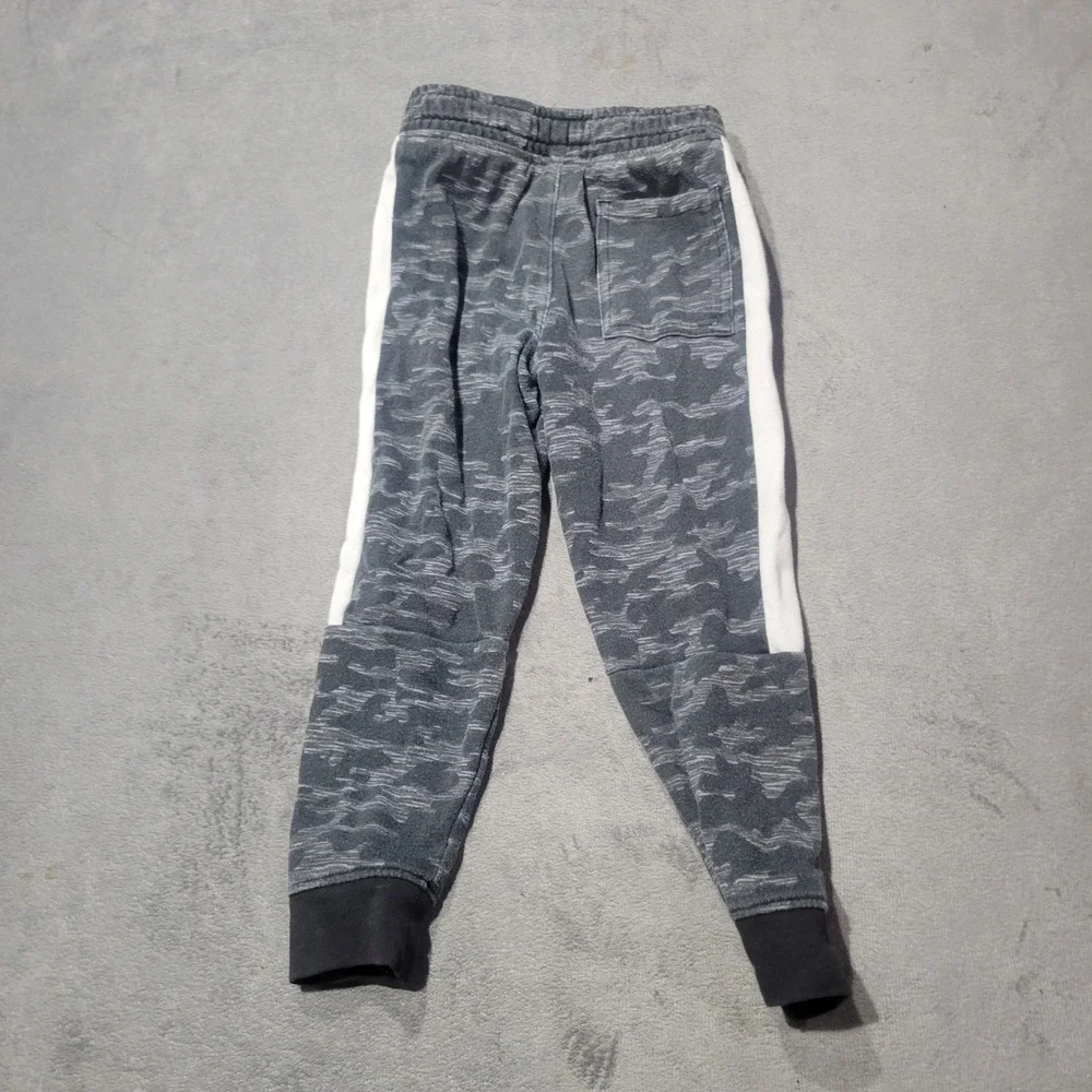 365 Kids Garanimals Jogger Boys 5 Grey Camo Fleece Pants Side Stripe GAKBF216365